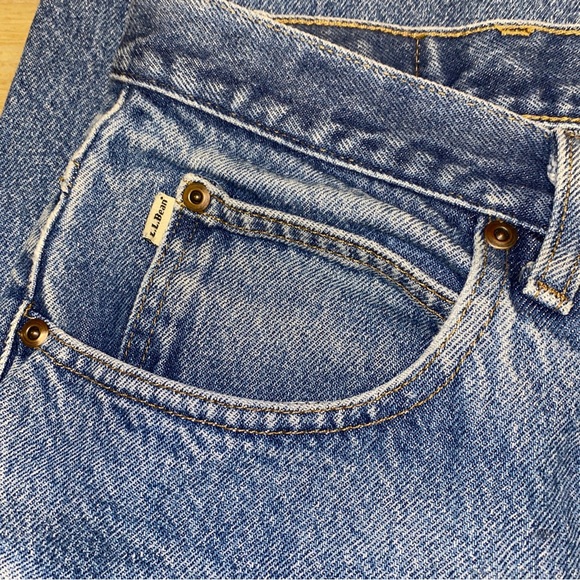 LL Bean Jeans Mens 42x34 Big Blue Denim Classic Fit Medium Wash Cotton Gorpcore - Picture 4 of 14